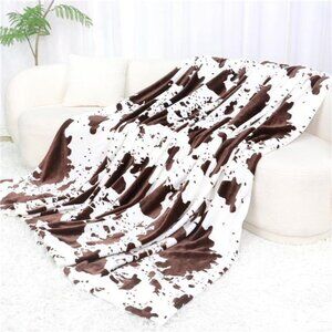 Cow Print Blanket Plush Flannel Fleece Throw Blanket SoftWarm Lightweight Throws